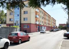  Exkluzívne | Na prenájom priestranný 1i byt Ružinove